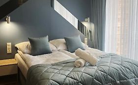 AMSTERDAM - nowy apartament w centrum z prywatnym zadaszonym parkingiem